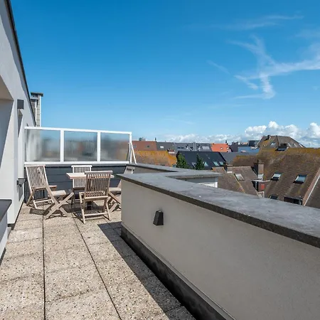 Cosy Couples' Retreat With 2 Terraces Apartment *